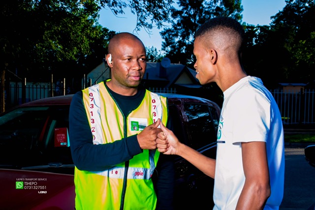 Hand-over between driver and client